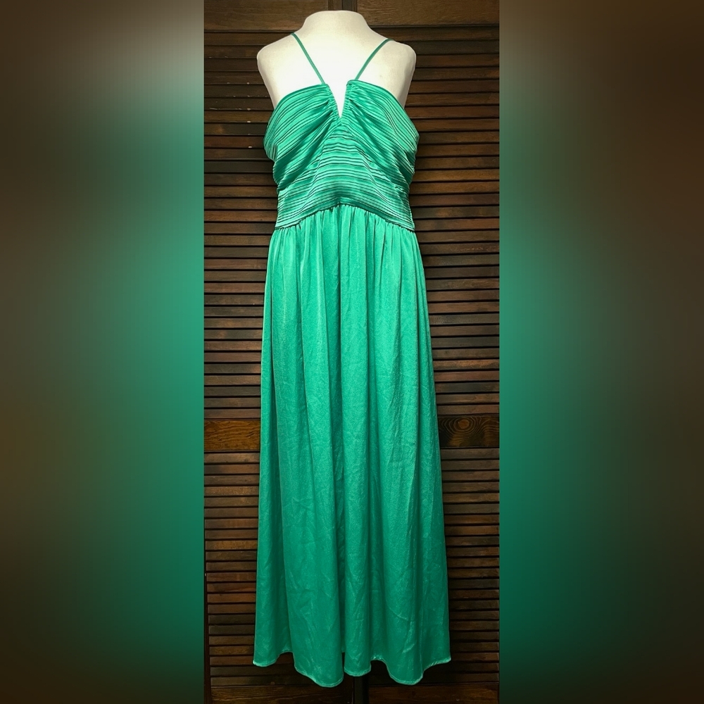 A New Day Green Smocked Ruched Midi Dress, Size Medium - Picture 3 of 5